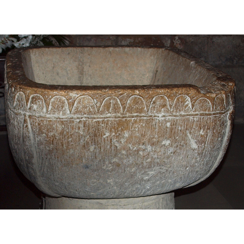 notice the damage area of the upper rim