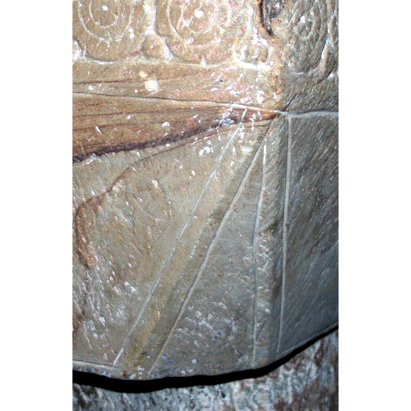 framing the chamfered angles of the underbowl