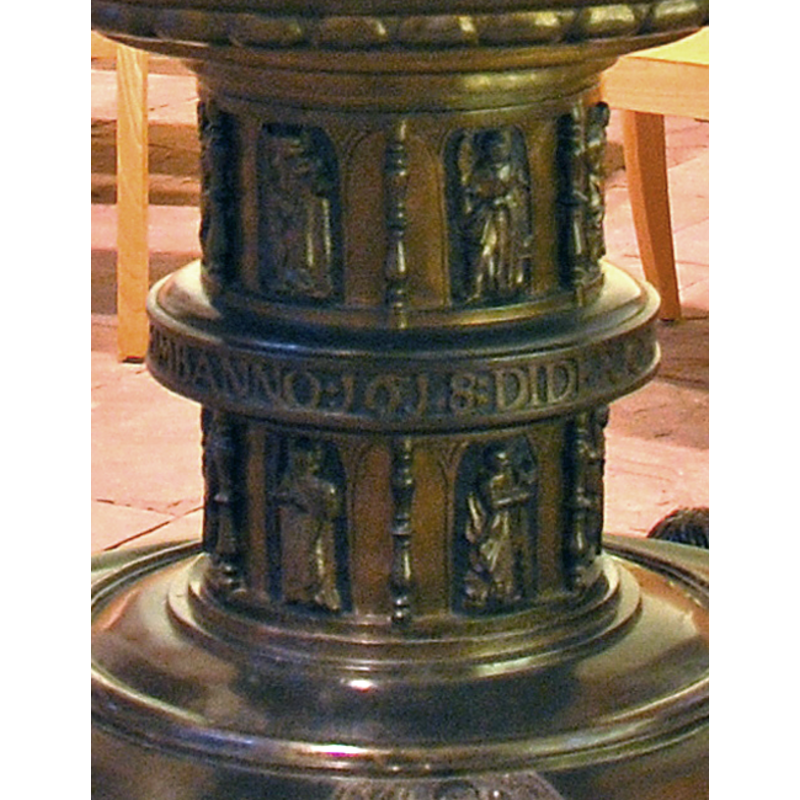 the inscription gives the date of the font: "[...] ANNO:1618 [...]"