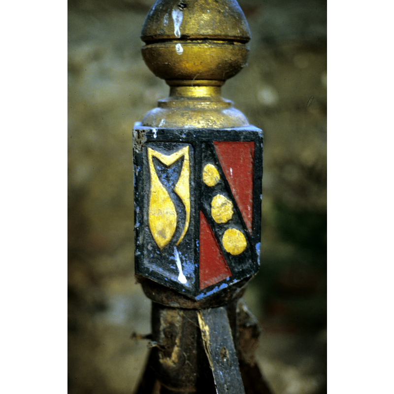 showing the Conyers and Markenfield arms [cf. FontNotes]