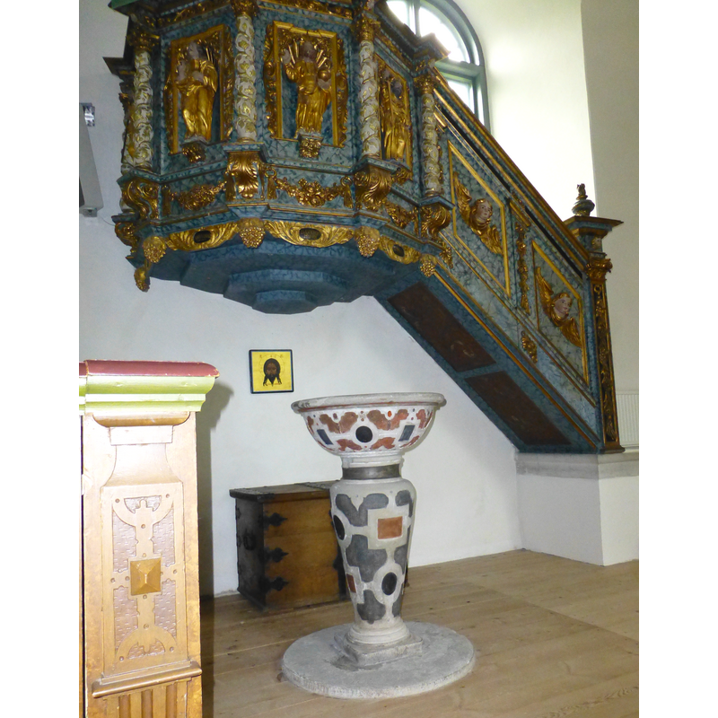 late-17th century pulpit