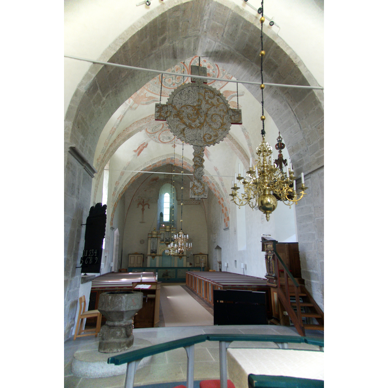 view form the presbitery; notice the painted back of the rood