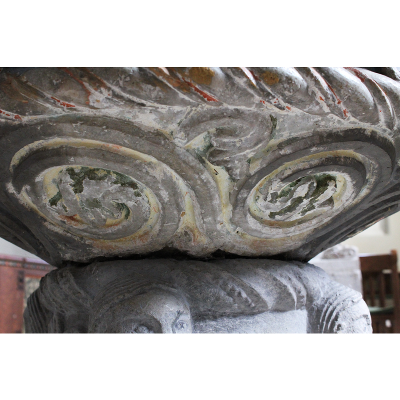 a combination of large ones and samller ones in the spandrels created by the large ones