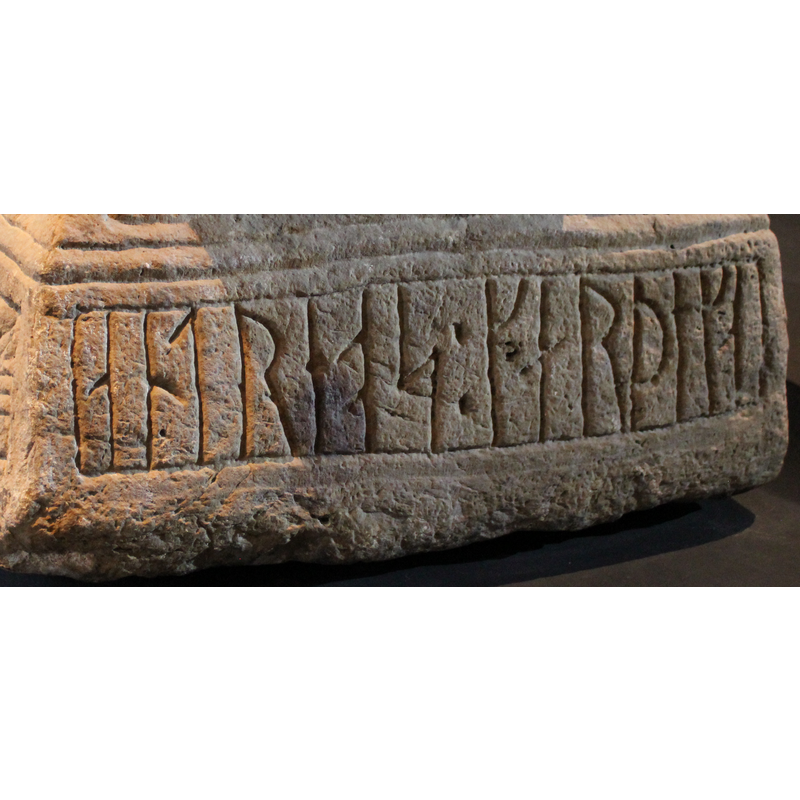 side 2. lower part of the base; identifies the maker of the font, 'Andreas' [cf. FontNotes and InscriptionArea]