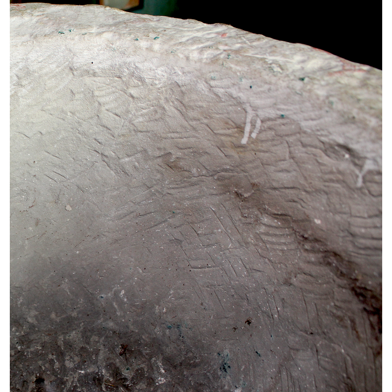 notice the pattern of the carving tool