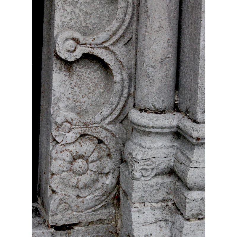 a detail of the decorated entranceway