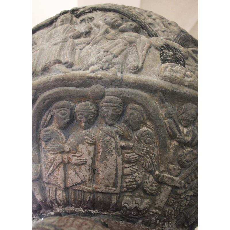 showing the correspondence of programmes on the sides and underbowl -- in the arch below, the Visition and Annunciation inside a single arch