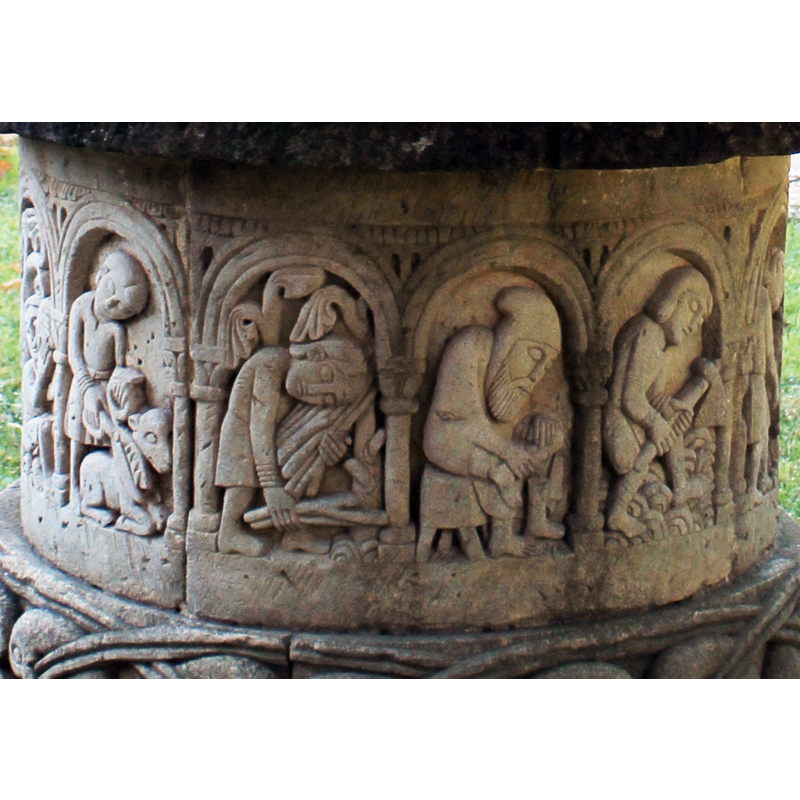 monastery extramural gardens: well-head with replica sculptures (Labours of the Month?); detail