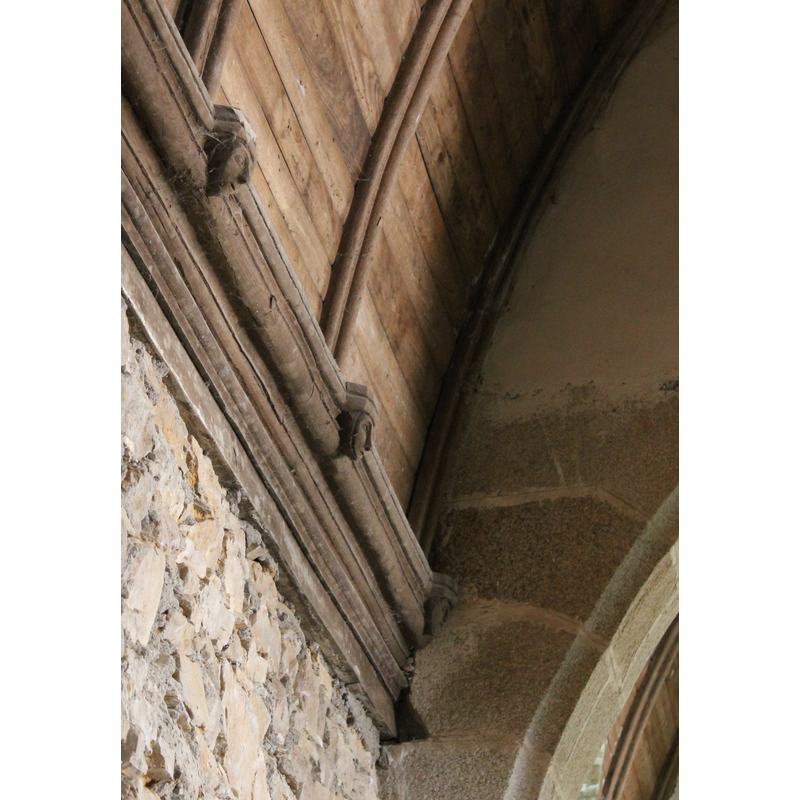 human heads in the sablieres