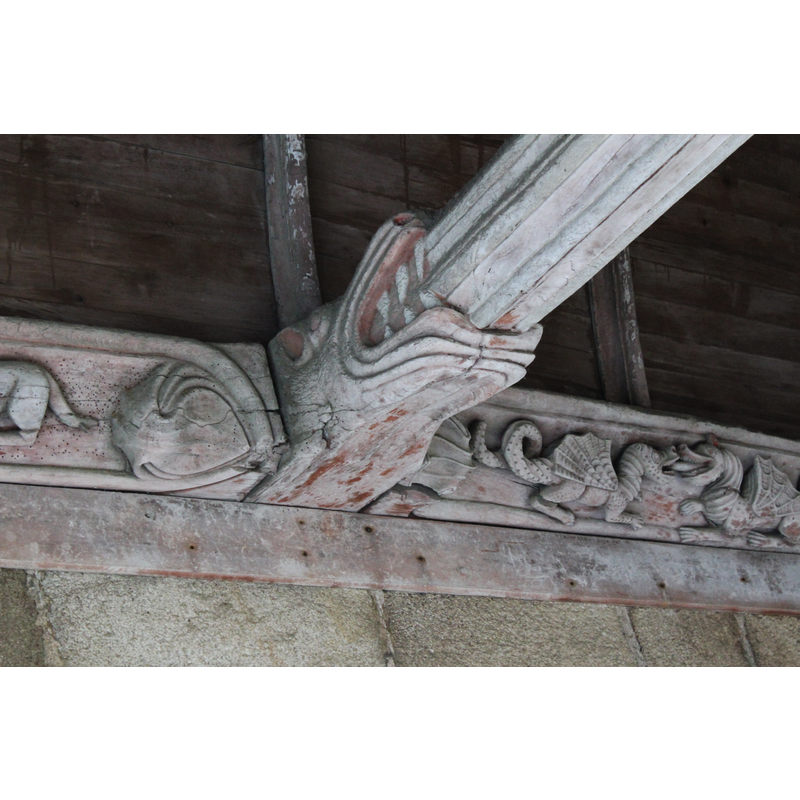 sablières and engoulants inside the south porch