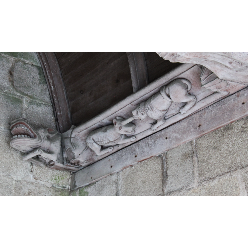 sablières and engoulants inside the south porch