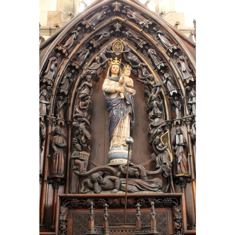 detail of the Tree of Jesse retable