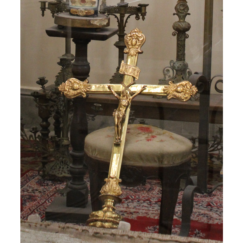 in a chapel on the southwest corner of the nave: mostly items from the old demolished church of Paimpol, as well as some items received from other churches