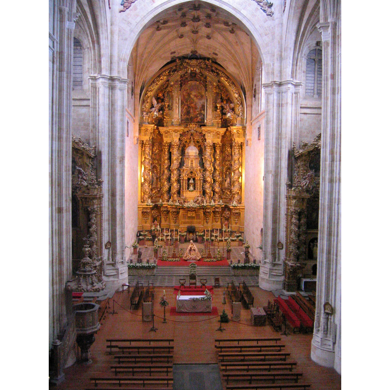 the main altar and retable