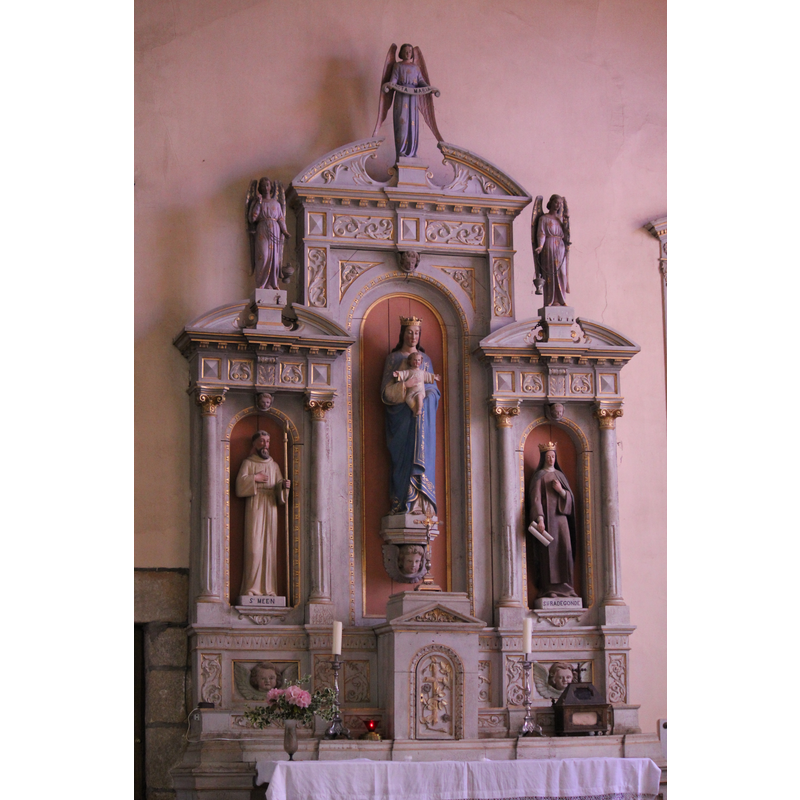 the retable of the south aisle altar