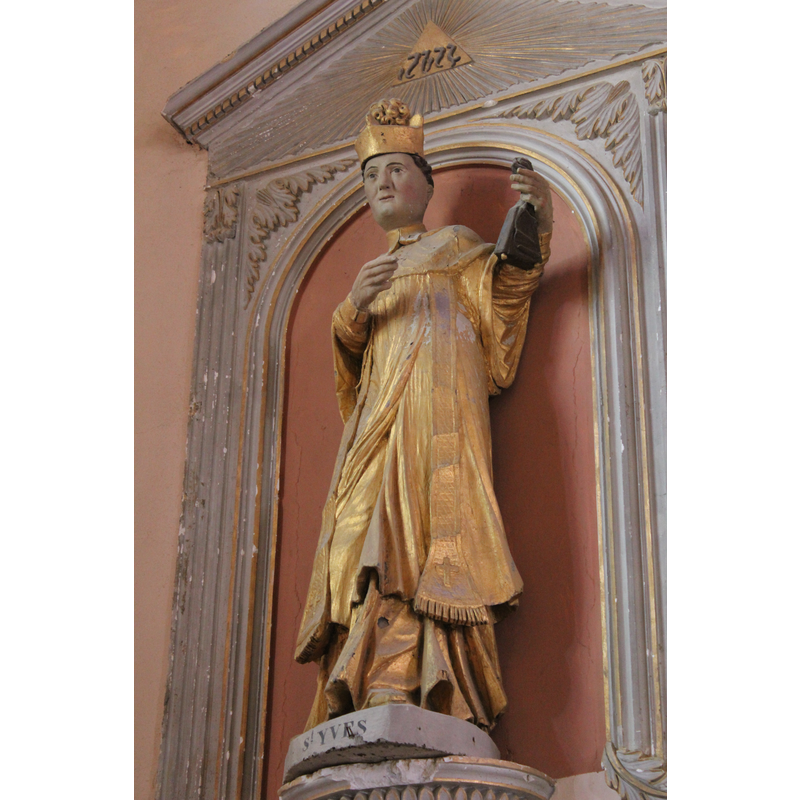 statue of St. Yves
