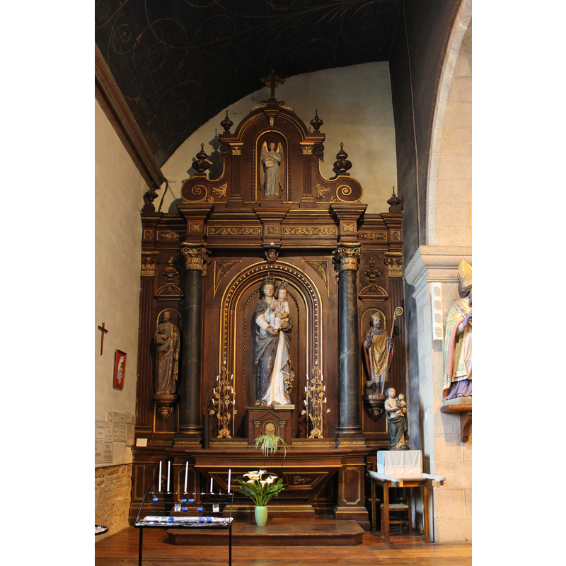 north aisle altar dedicated to Our Lady of Beauport