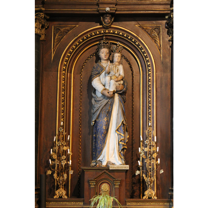 north aisle altar dedicated to Our Lady of Beauport
