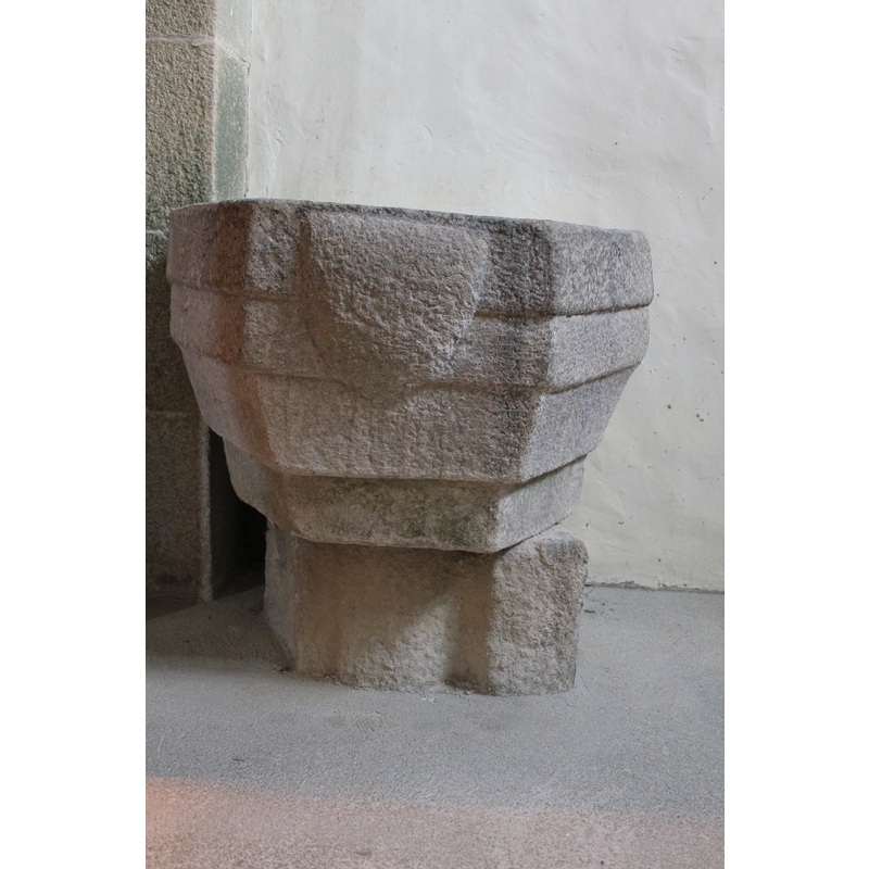 the hexagonal stoup [cf. FontNotes]