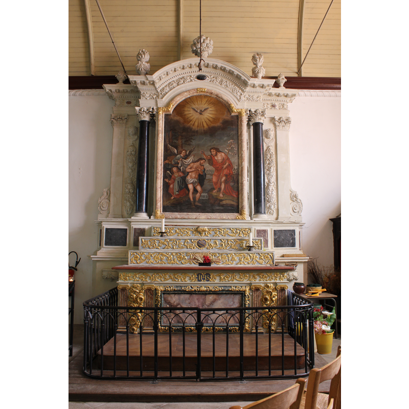 side altar dedicated to the baptism of Christ