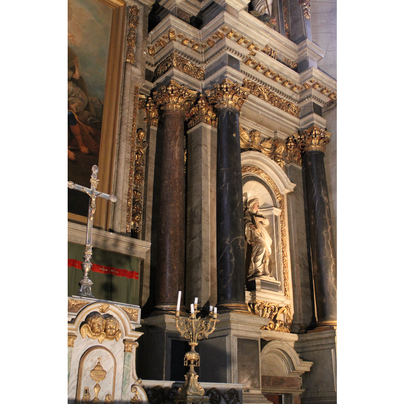 the 17th-century retable by Olivier Martinet