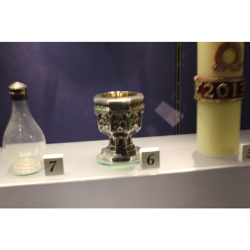 Minster museum: portable font?