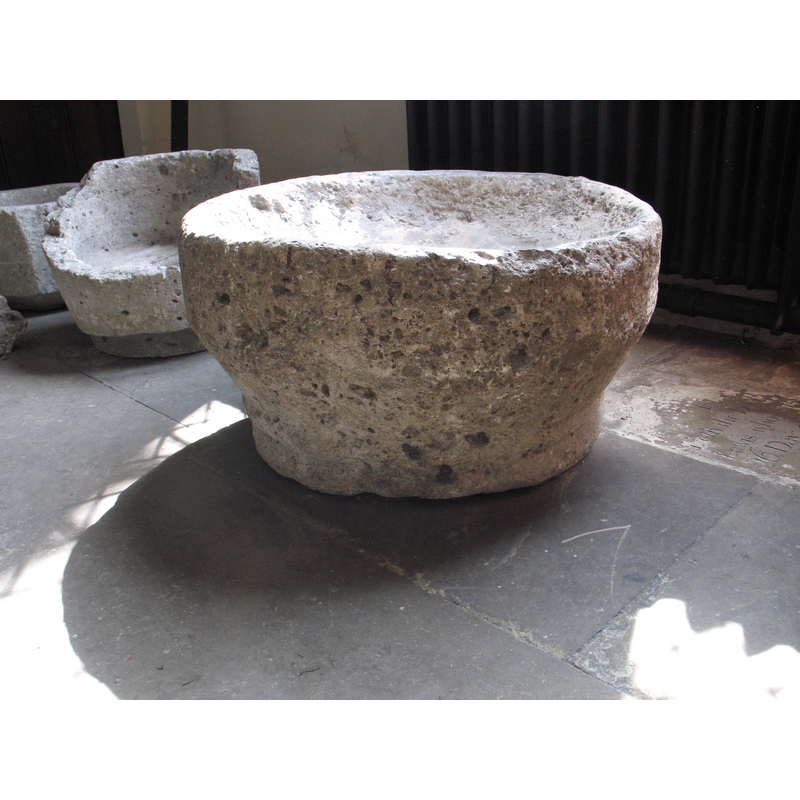 is this the original font of the abbey? [cf. FontNotes]