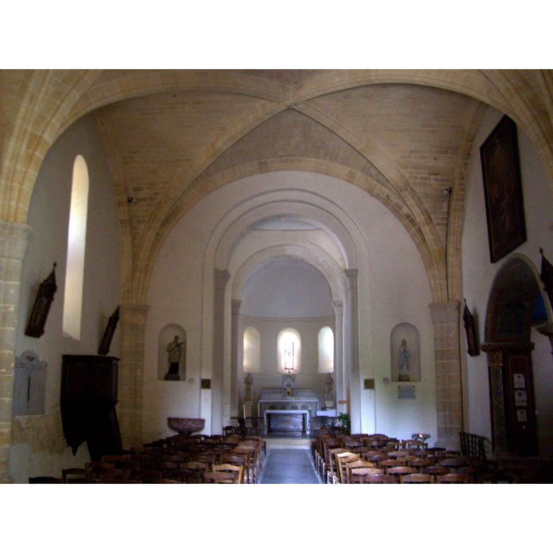 is the object by the north side of the chancel arch a font? [cf. FontNotes]