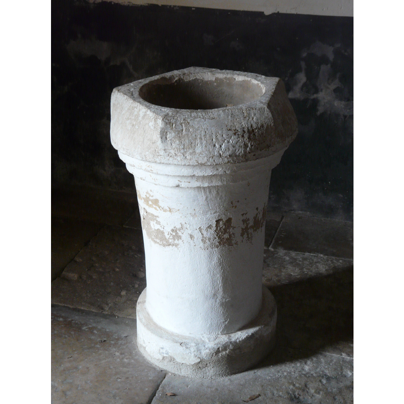chamfered at the top into a pentagonal shape [cf. FontNotes]