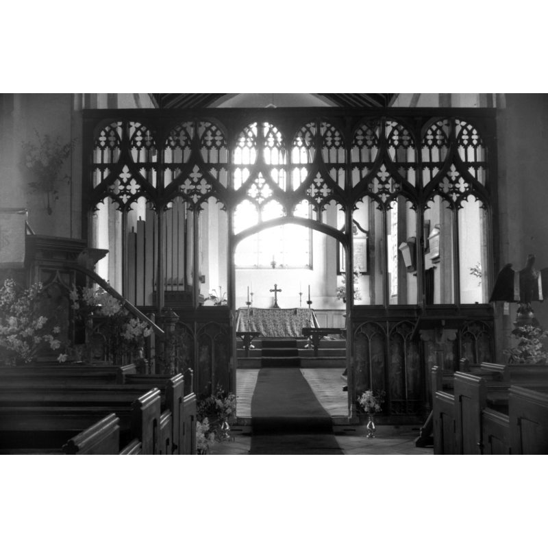 Photo caption: "15c" -- west side; view from the nave