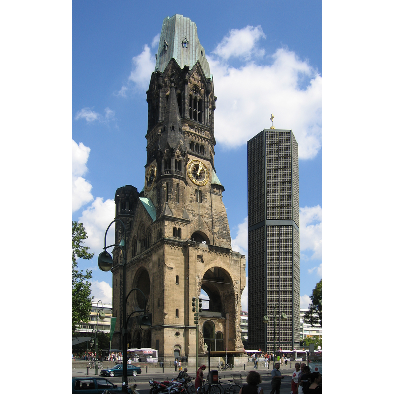 in August 2004 -- the modern building on the right is the 1963 belfry