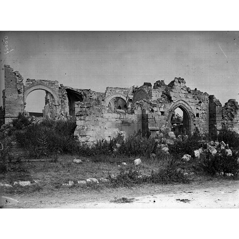 the church in ruins in 1921
