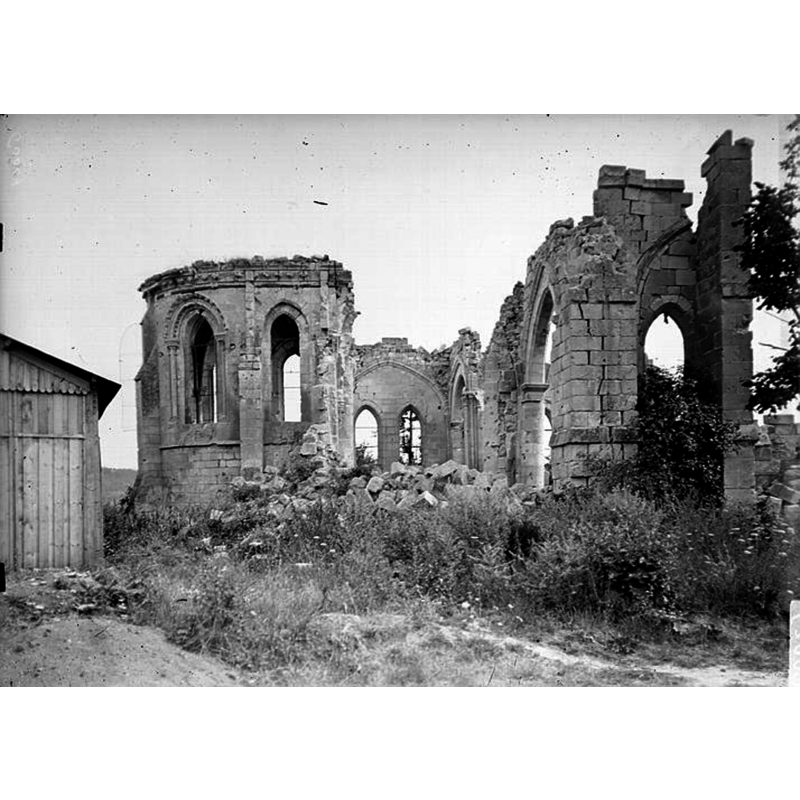 the church in ruins in 1921 -- apse and transept from the north