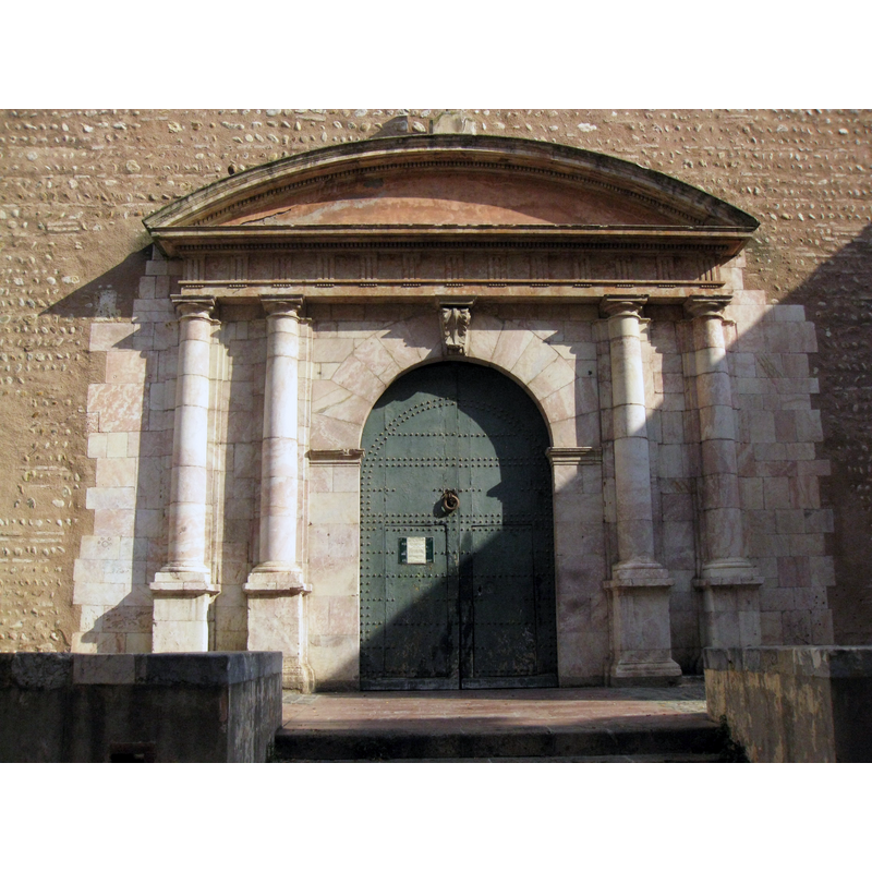 the 17th-century replacement portal -- the original 14th-century marble portal was installed at St-Jacques'