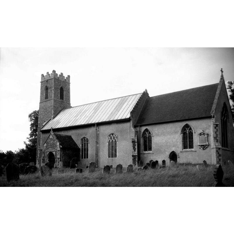 Photo caption: ""In the nave one good Decorated window with segmental head and reticulated tracery." (Pevsner)"