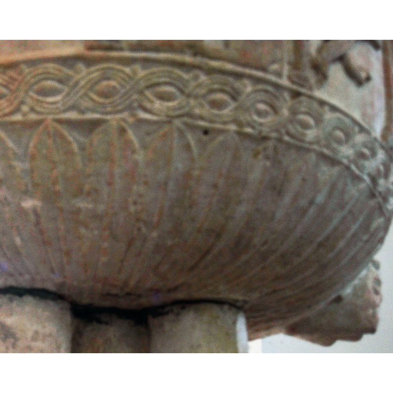 a pattern of, all around the underbowl [cf. FontNotes]