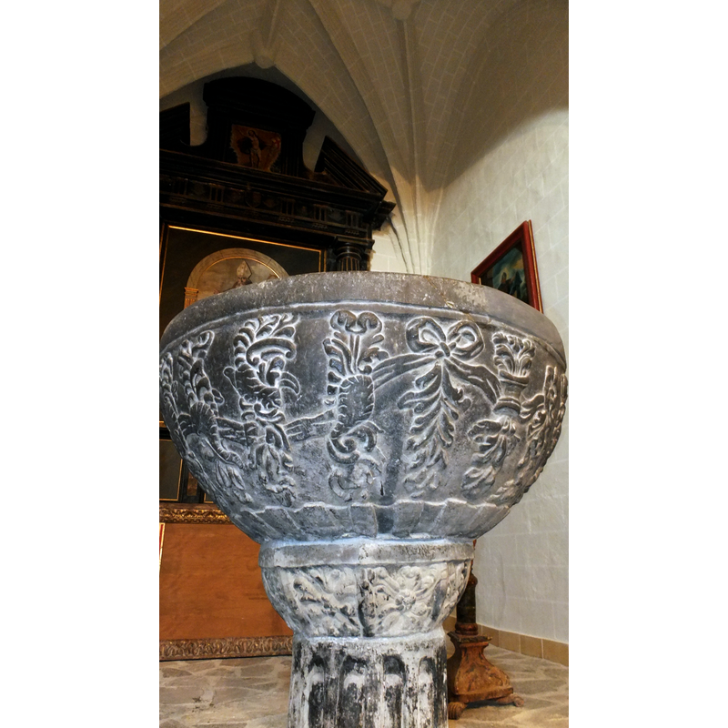 in the polygonal section of the upper base