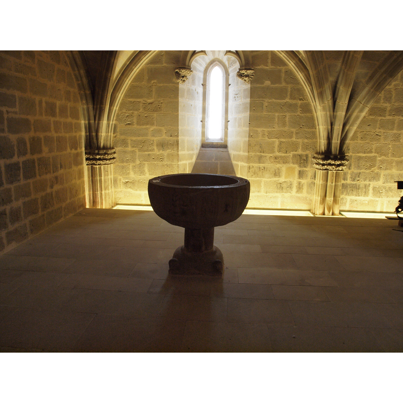 the font as displayed in the church at Ujué in 2012