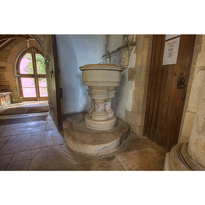 the font and cover are modern, probably of the 1860s renovation