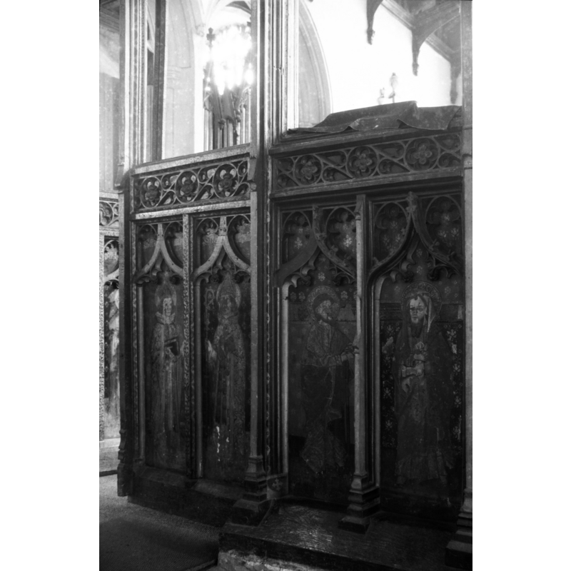 dado; south side