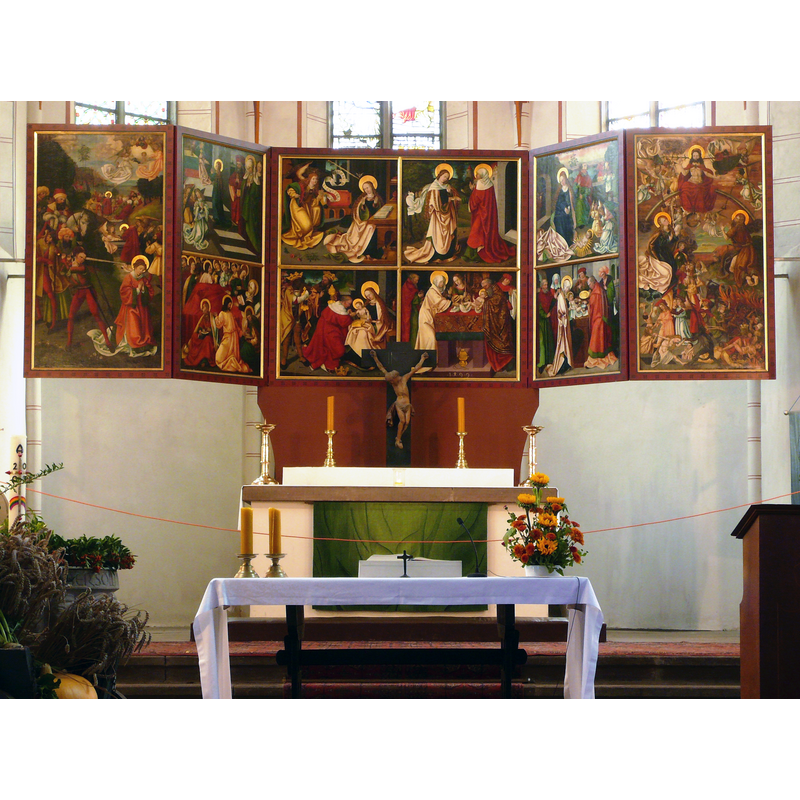 restored in 1961 with remains of the original retable painted in 1499 by Hans von Geismar [the original retable was disposed as junk at the time of the 1857 renovation of the church, and bought for a silver coin by a student from the church sexton] [pre-restoration: cf. www.zi.fotothek.org/obj/obj19004499/Galerie] [accessed 30 June 2014]]