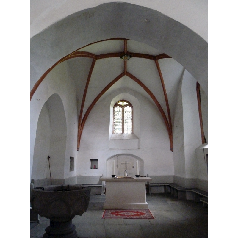 with the old font in the foreground, left [north] side