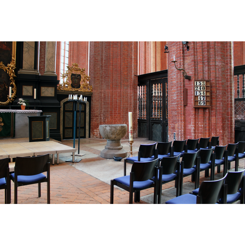 in the presbitery, south side