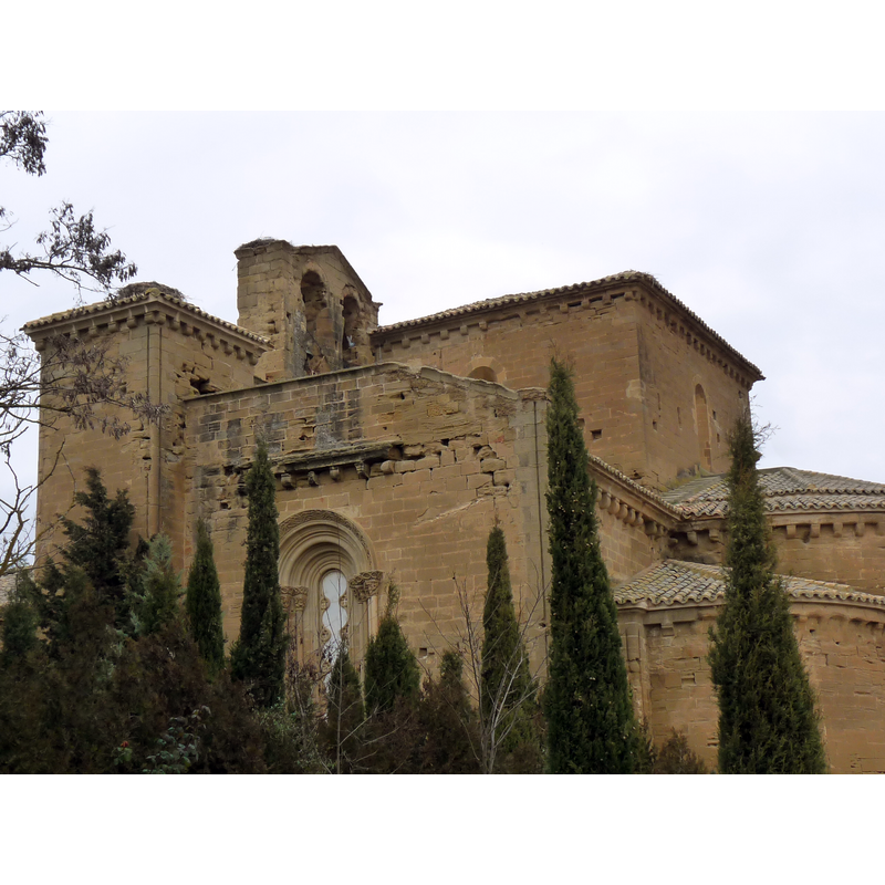 EXT SE digital photograph taken 30 December 2010 by Ecelan [http://commons.wikimedia.org/wiki/File:Monasterio_de_Sigena_-_Vista_general_02.jpg] [accessed 4 September 2014] CC-BY-SA-3.0,2.5,2.0,1.0
EXT NORTH PORTAL digital photograph taken 3 July 2008 by Josep Renalias [http://commons.wikimedia.org/wiki/File:Santa_Maria_de_Sixena.JPG] [accessed 4 September 2014]  CC-BY-SA-3.0
INT APSE digital photograph taken 11 October 2009 by Lancastermerrin88 [http://commons.wikimedia.org/wiki/File:Vista_de_la_iglesia_del_Monasterio_de_Sigena.jpg] [accessed 4 September 2014] CC-BY-SA-3.0,2.5,2.0,1.0