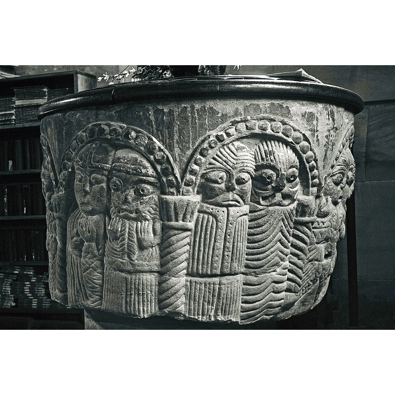 the figure on the left, left arch in this image [side is labelled Bay 3 in the CRSBI entry -- cf.FontNotes]