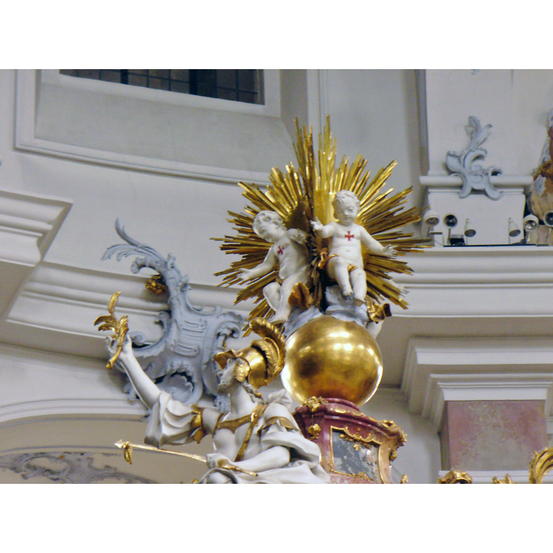the 'Vierzehnheiligen Gnadenaltar' in the centre of the nave; it is dedicated to the fourteen patron saints of this church: Agathius, Barbara, Blaise, Catherine of Alexandria, Christopher, Cyriacus, Denis, Erasmus, Eustachius, George, Giles, Margaret of Antioch, Pantaleon and Vitus