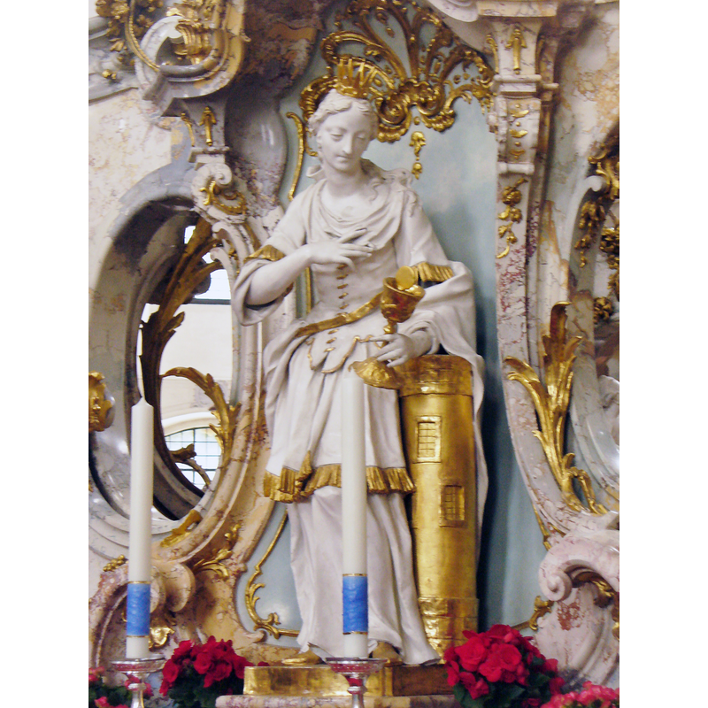 the 'Vierzehnheiligen Gnadenaltar' in the centre of the nave; it is dedicated to the fourteen patron saints of this church: Agathius, Barbara, Blaise, Catherine of Alexandria, Christopher, Cyriacus, Denis, Erasmus, Eustachius, George, Giles, Margaret of Antioch, Pantaleon and Vitus