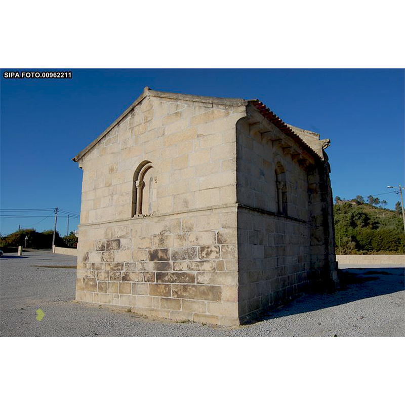 the chancel is the only part of the old chapel that remains standing