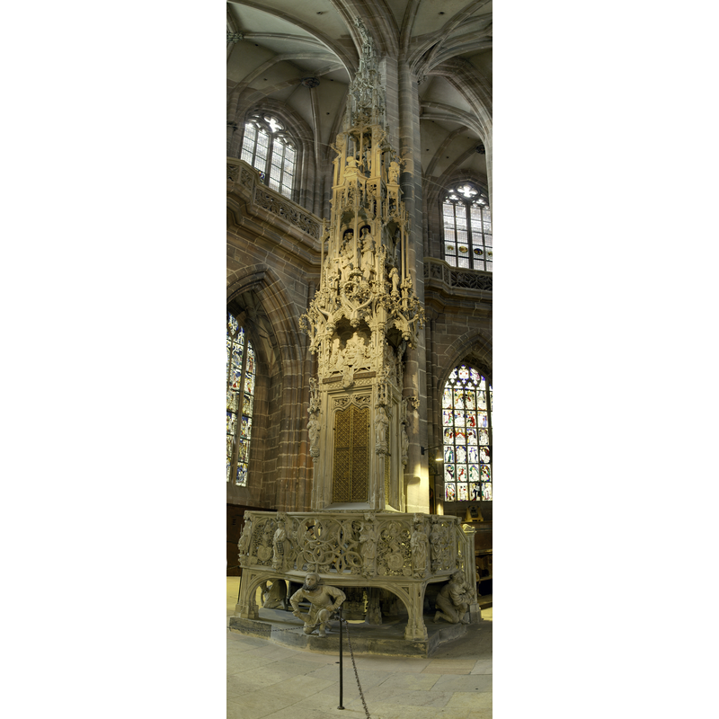 "Sakramentshäuschen": sandstone tabernacle just under 19 m. tall; built in 1493-1496 by Adam Kraft