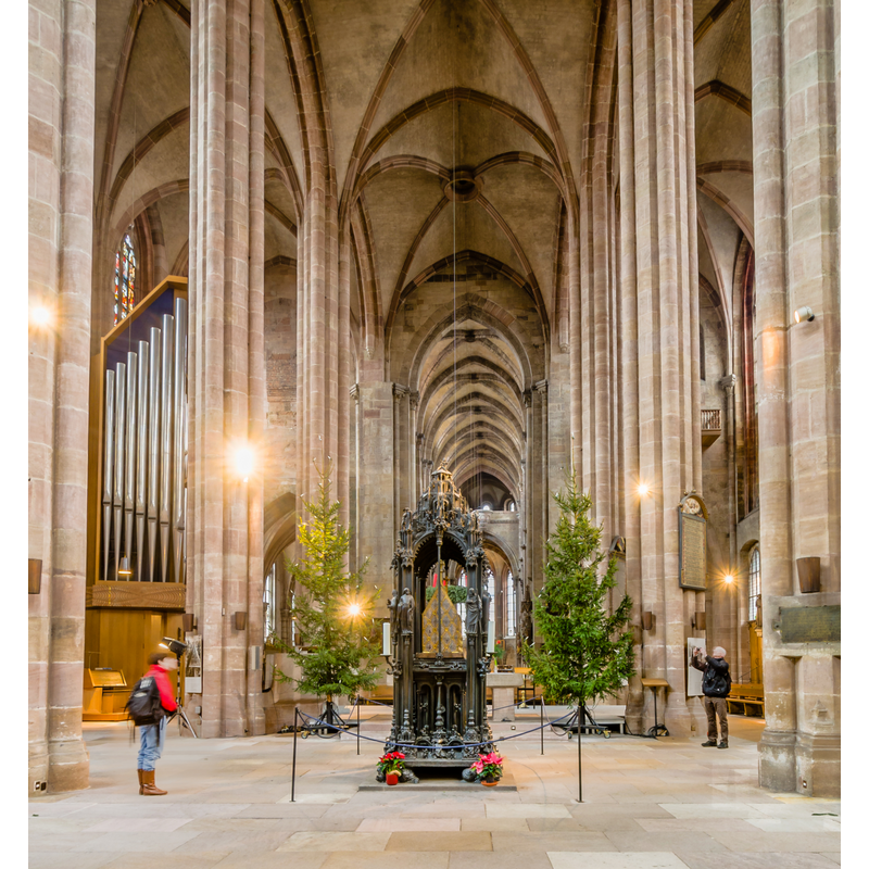 the nave with the monument to St. Sebald